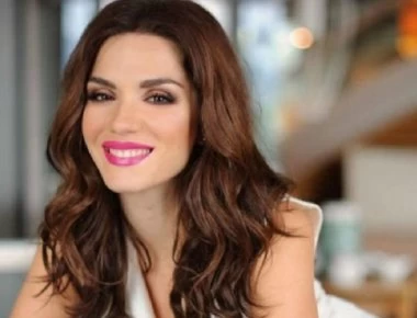 Η δημόσια εpωτική εξομολόγηση της Βάσως Λασκαράκη στον Λευτέρη Σουλτάτο (φωτο)